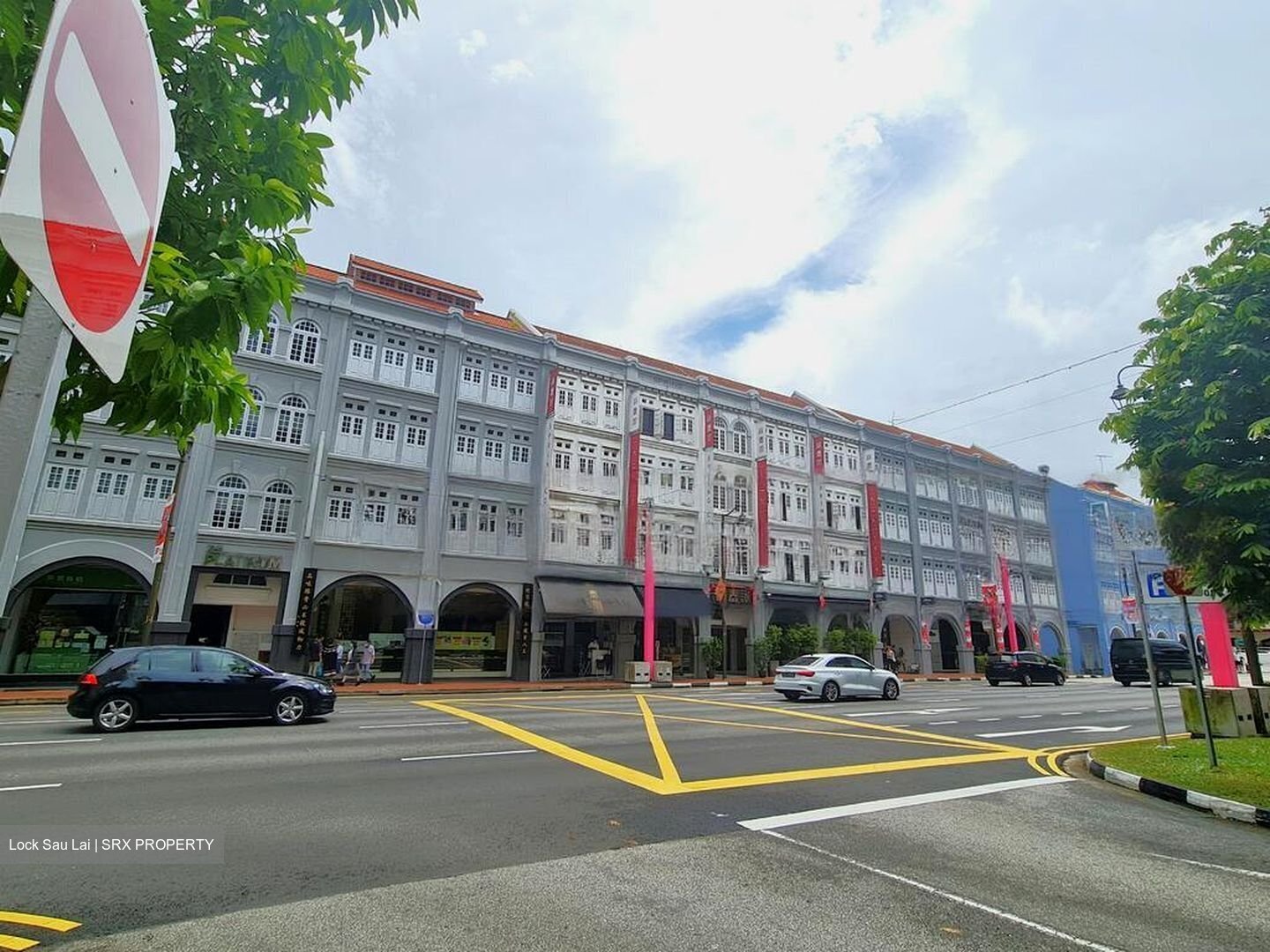 Hong Lim Complex (D1), Shop House #456653601